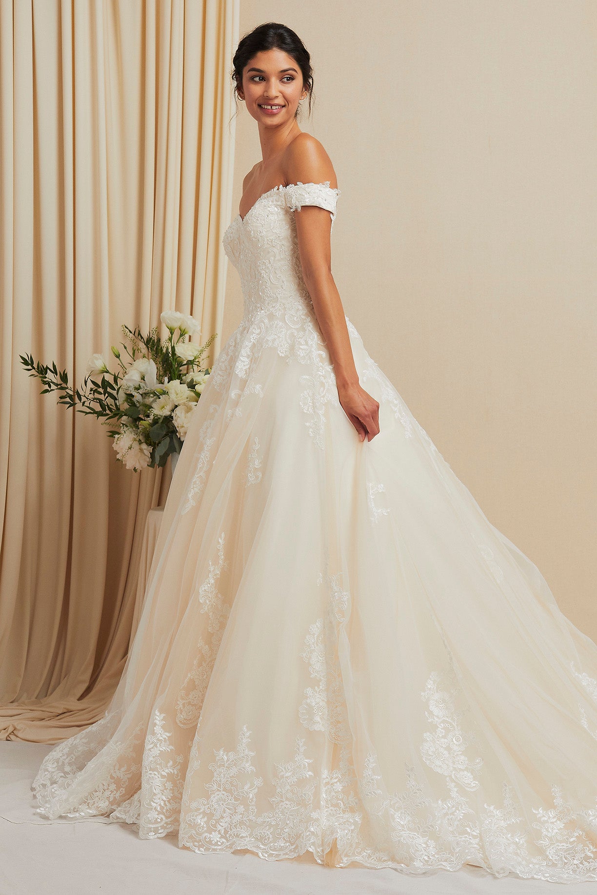 Wedding dress MN-834 Becca