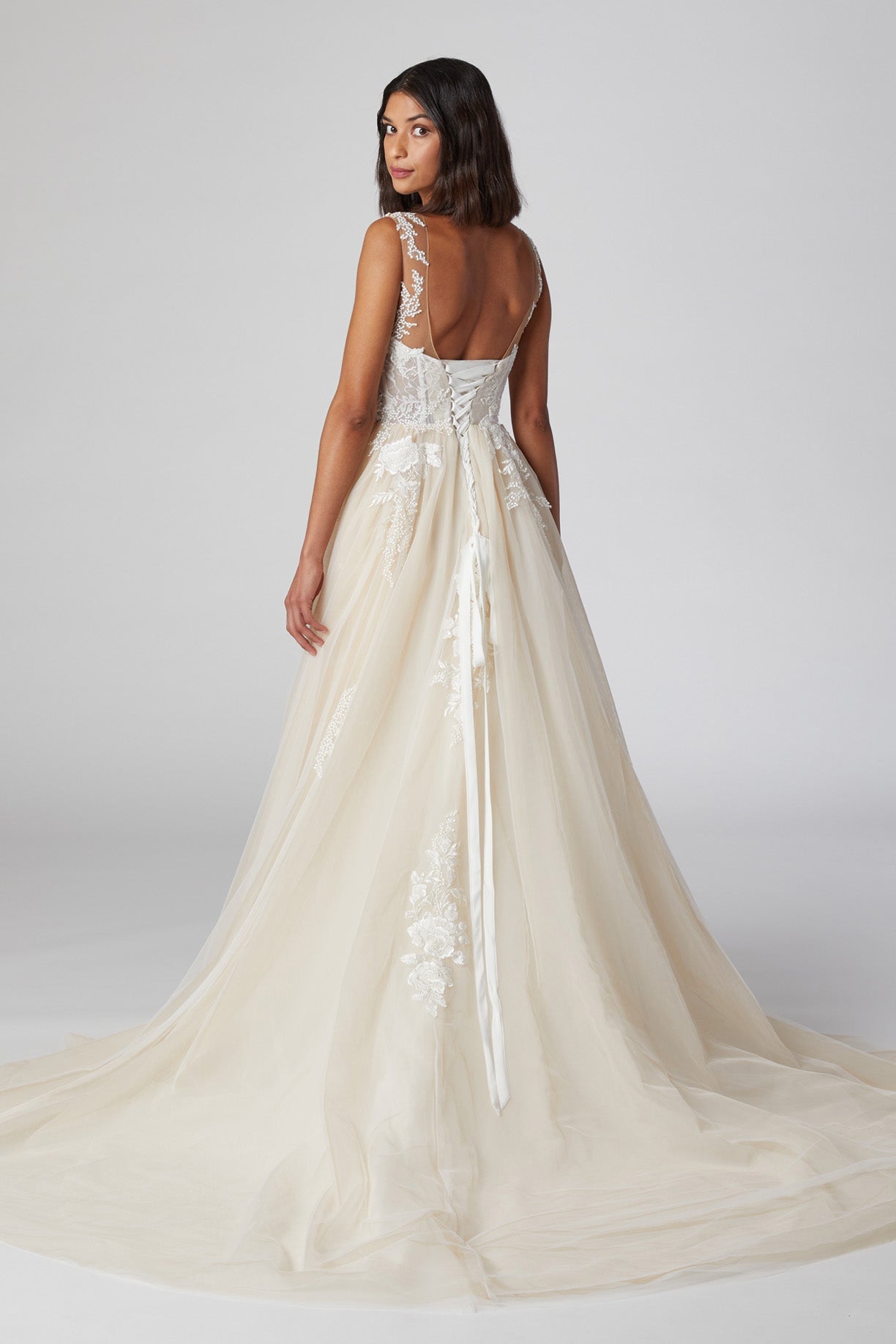 Wedding Dress | Miamigirlfriends| Medellin
