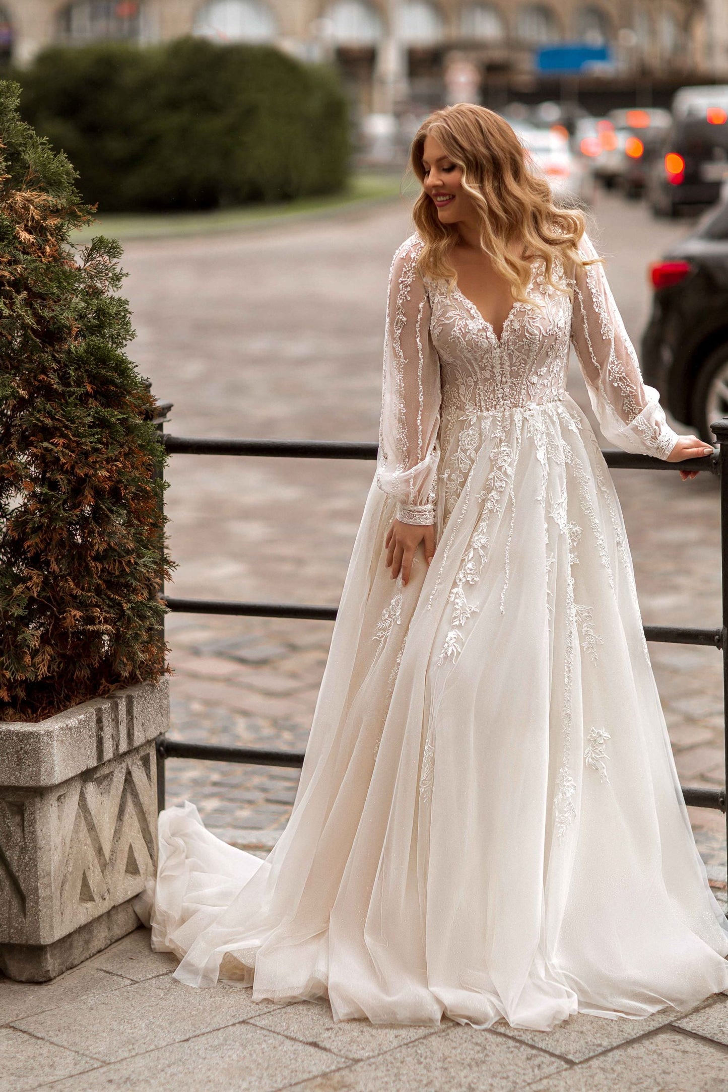 Wedding dress MN-989 Iris