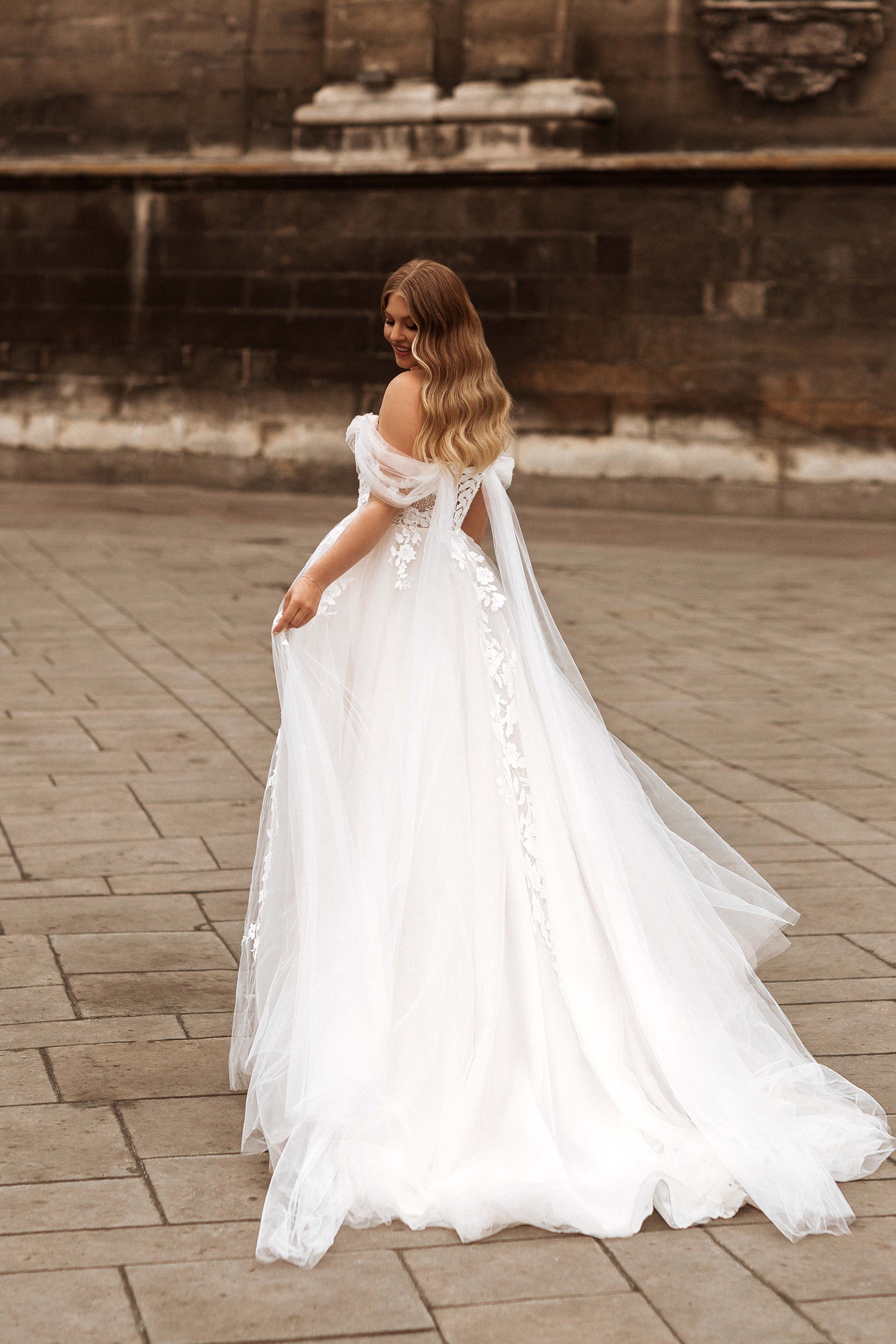 Wedding dress MN-722 Clara