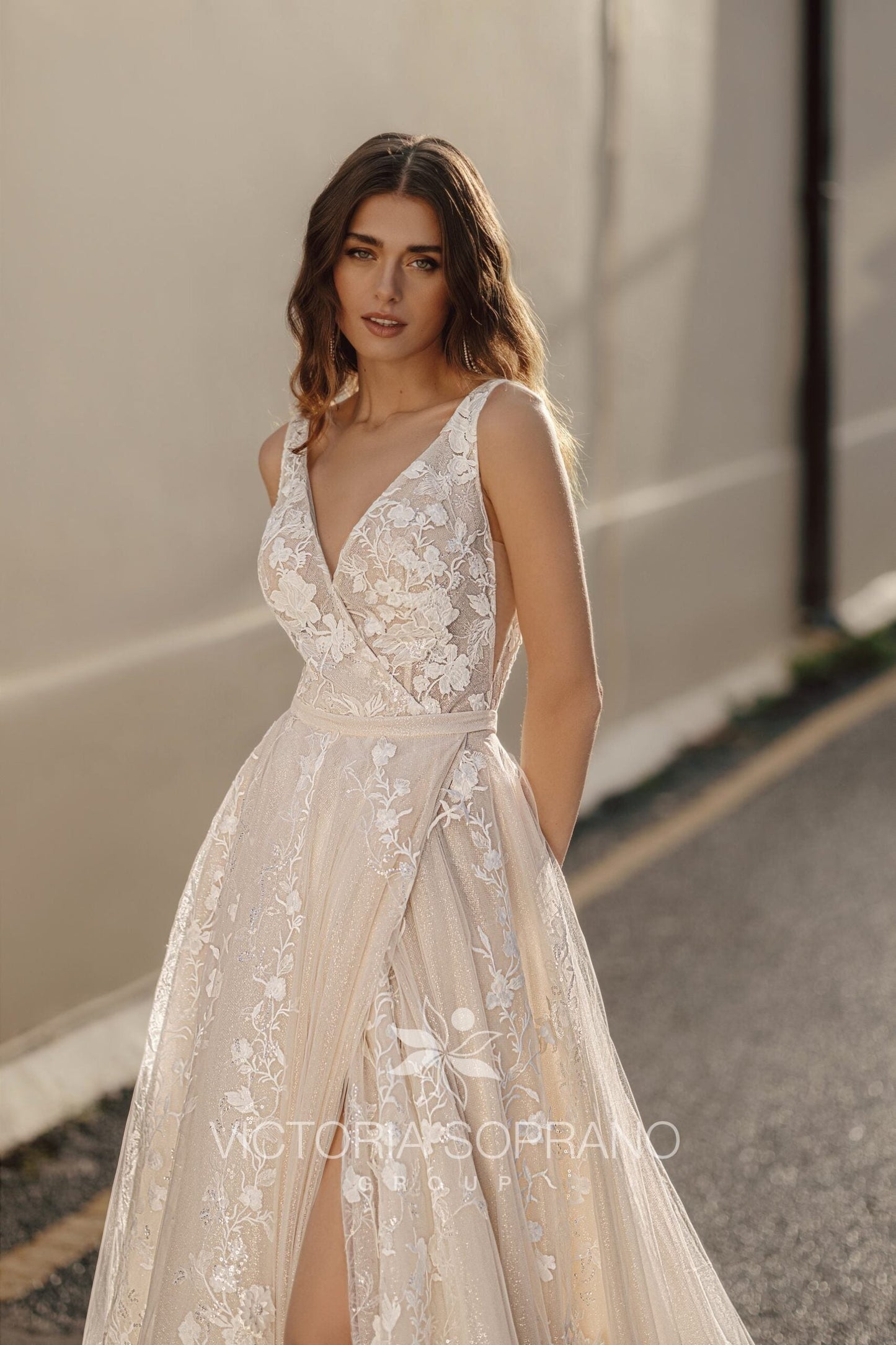 Vestido de Novia MN-426 Lora (T38. Stock)