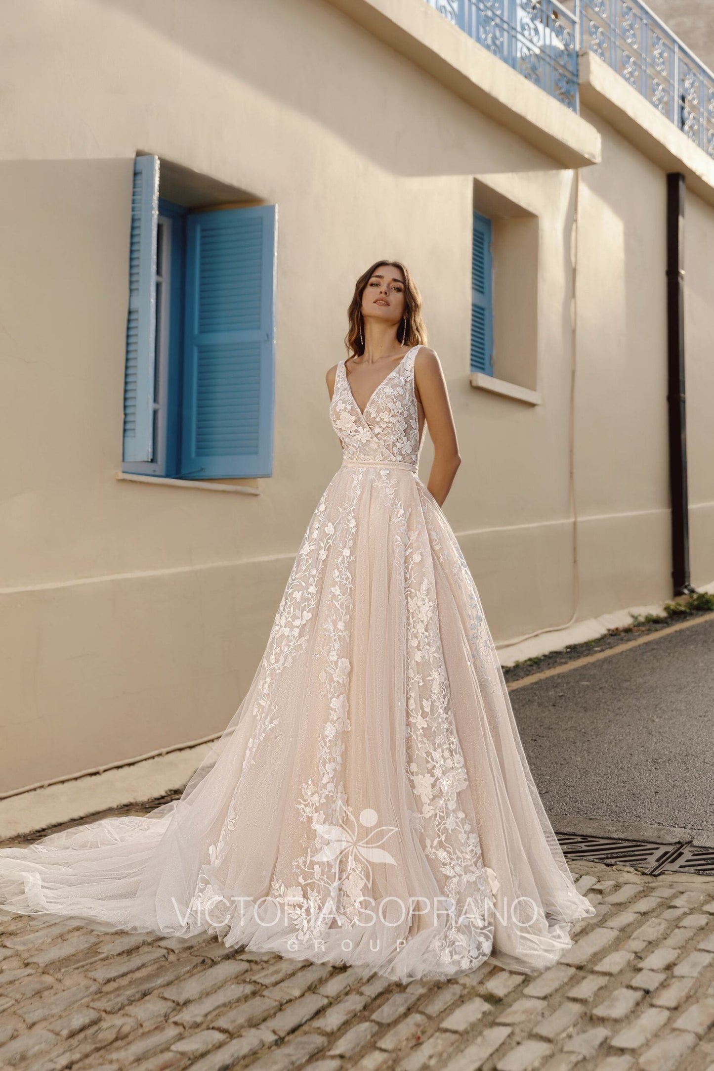 Vestido de Novia MN-426 Lora (T38. Stock)