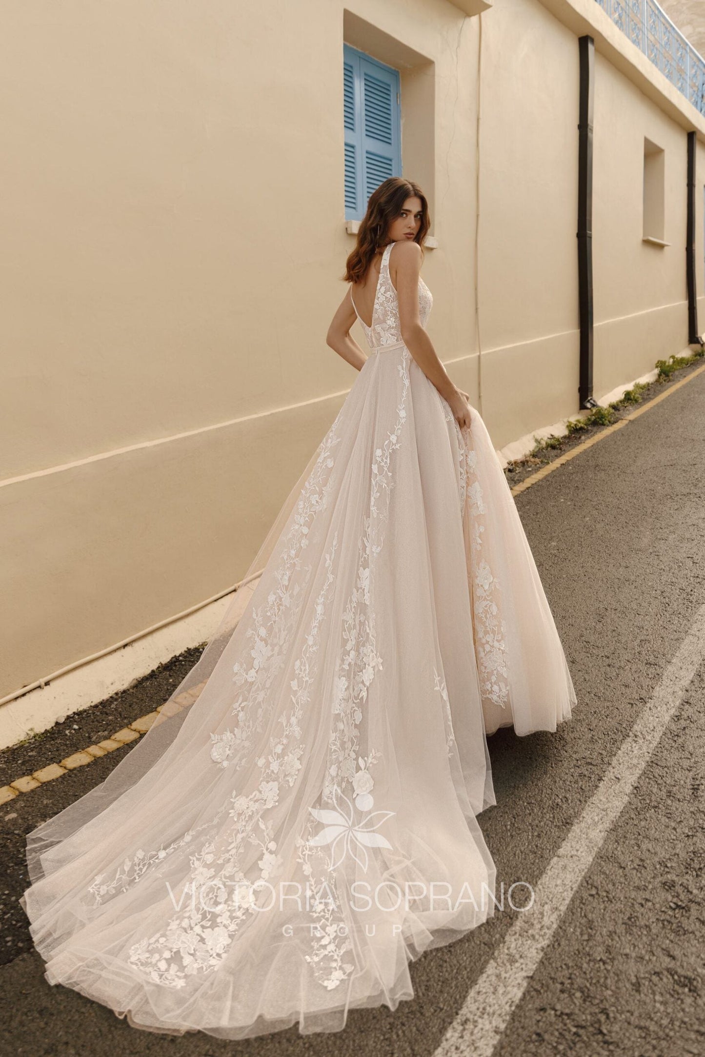 Vestido de Novia MN-426 Lora (T38. Stock)