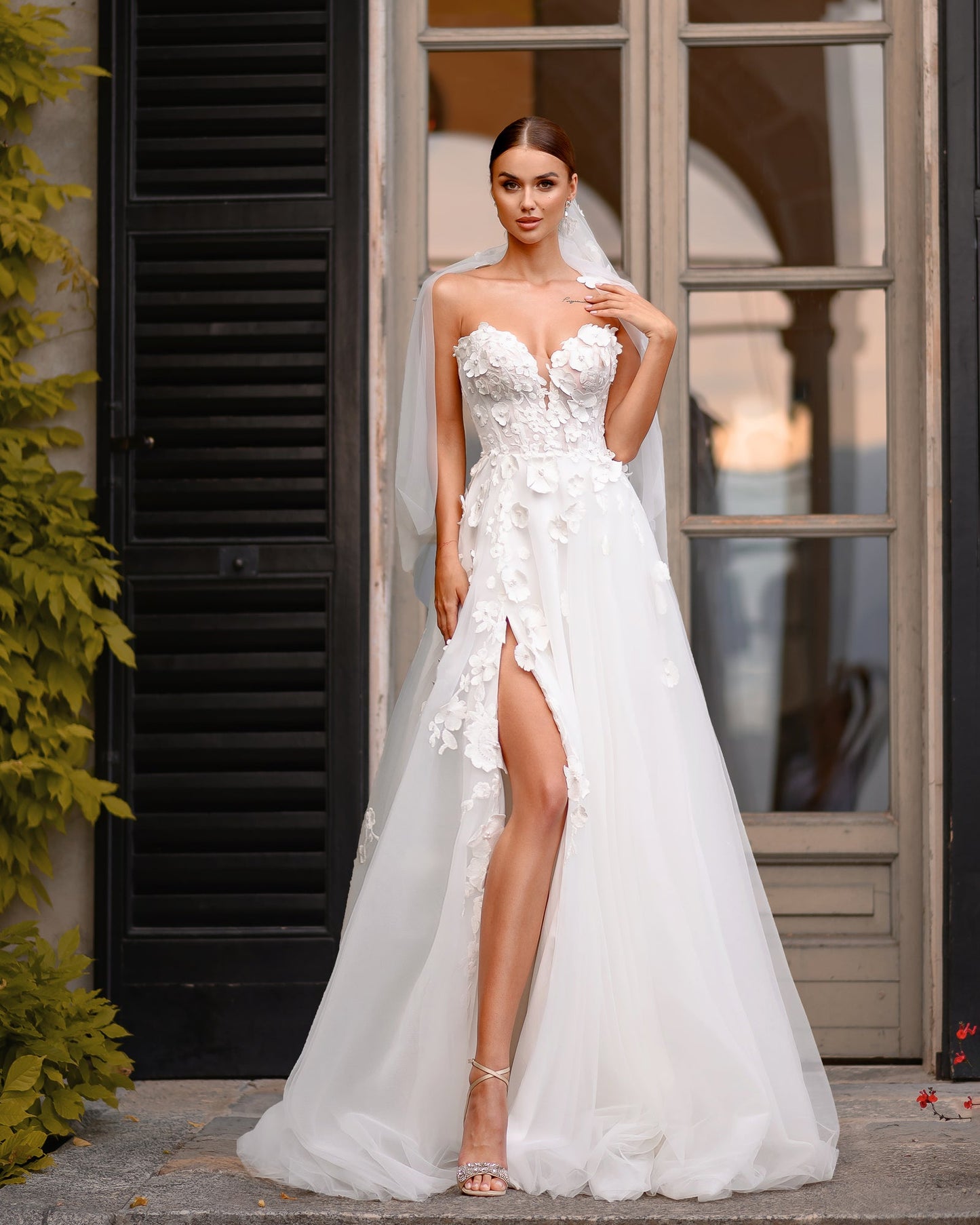 Wedding dress MN-482 Peresia