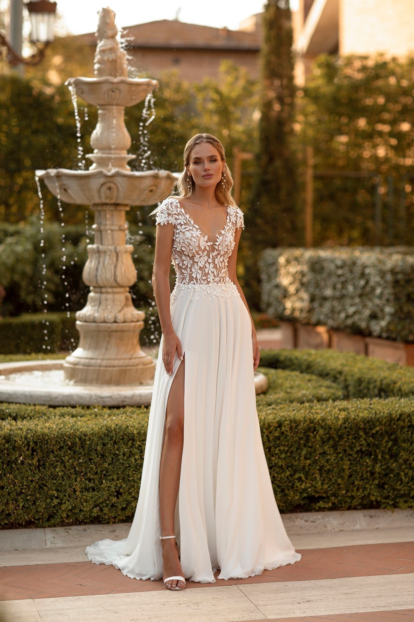 Wedding Dress | Miamigirlfriends | sell it