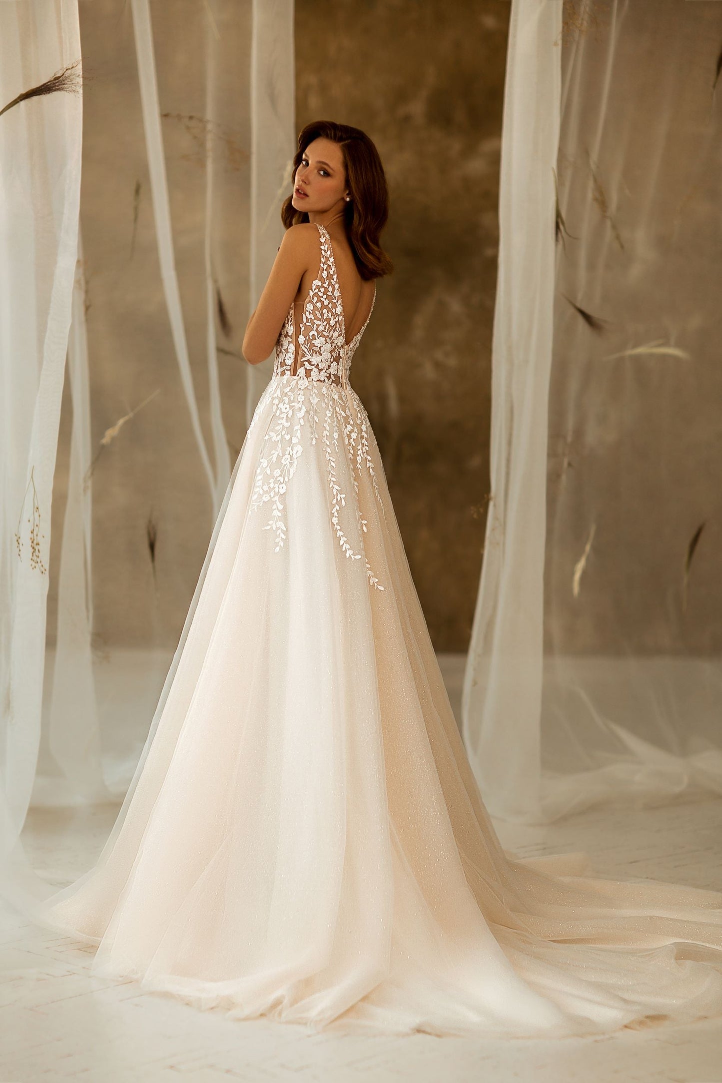 Vestido de Novia MN-675 Gulsina