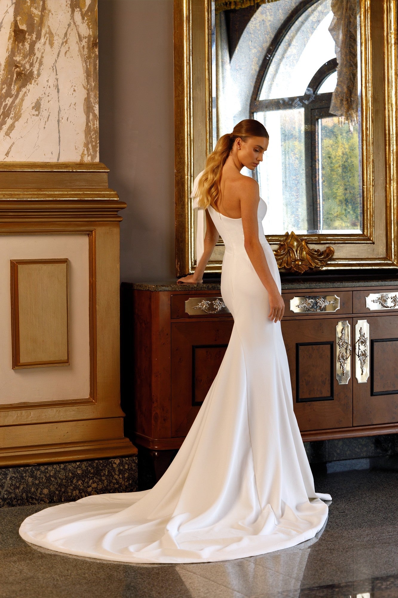 Wedding dress MN-993 Astrid