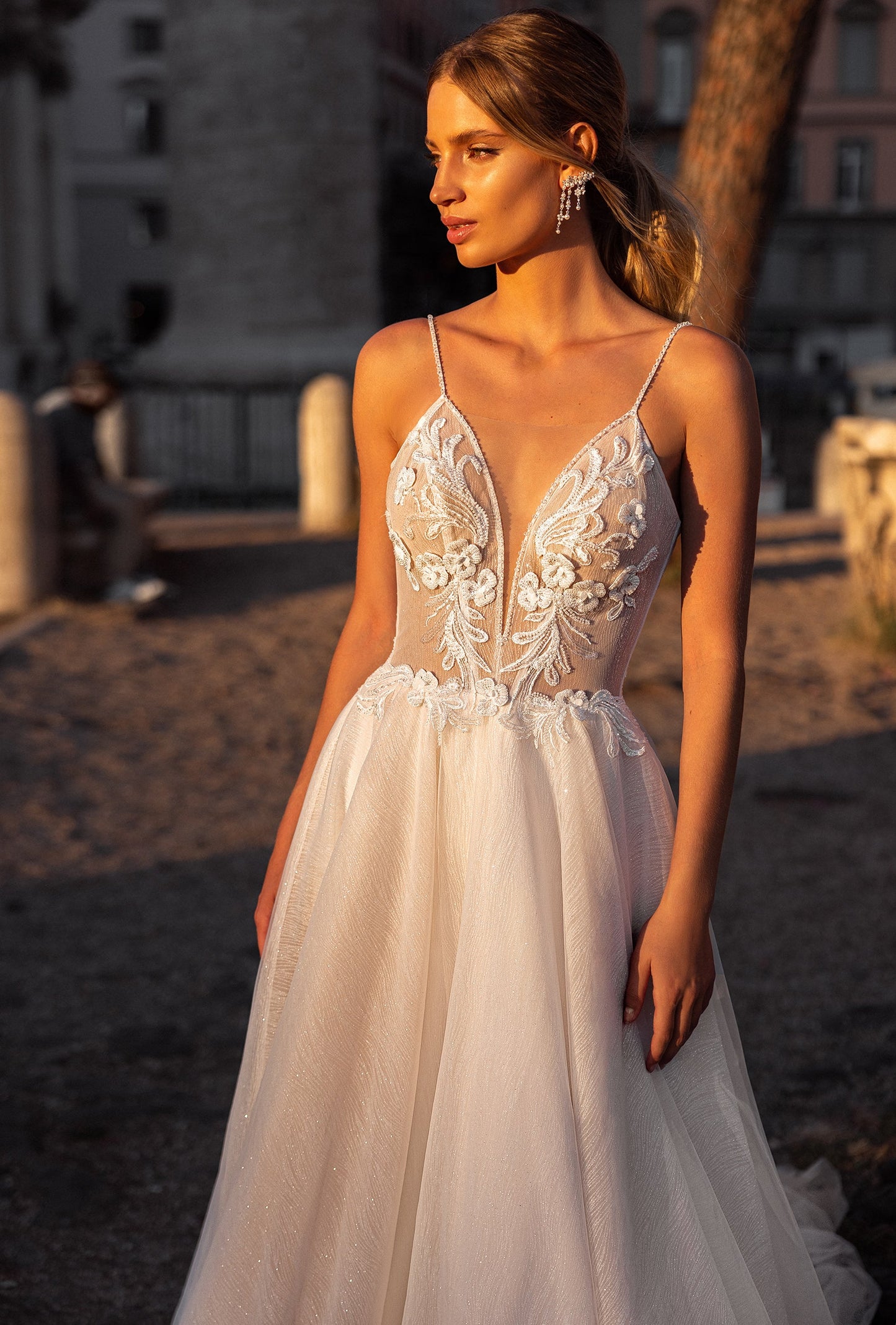 MN-330 Erin Wedding Dress