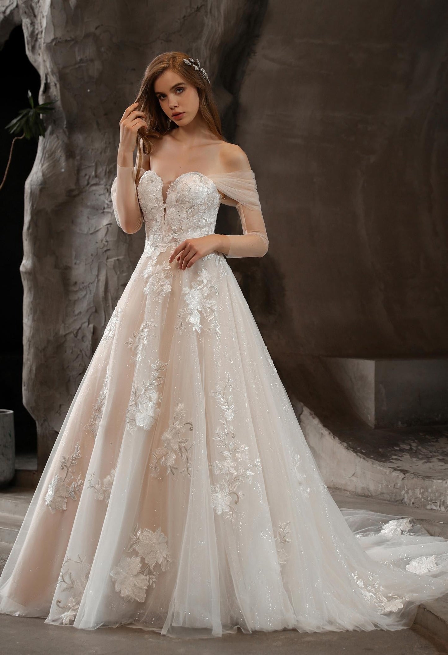 Wedding dress MN-635 Ariella