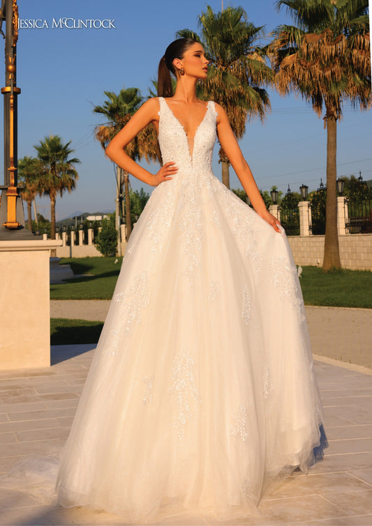 Wedding Dress| Miamigirlfriends | vicky